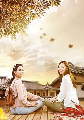 전신 PSD 편집이미지 여자 여행 단풍 낙엽 한옥 따뜻함 사람 앉기 20대 성인 두명 옆모습 친구 노란색 가을풍경 일몰 우정 한국인 가을 대청 가을여행 성인여자만 이미지편집 한국전통 계절 뷰포인트 컬러 고건축 잎 관계 모션 동양인 풍경 청년 노을 여자만 성인만 파일형식 가을_계절