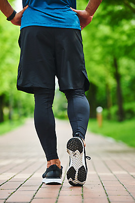 포토 JPG 주간 나무 공원 남자 스포츠 다이어트 근육 건강 한명 20대 성인 야외 뒷모습 조깅 운동 건강관리 스트레칭 한국인 하반신 러닝 바디케어 성인남자한명만 국내포토 자연요소 식물 1 공공시설 뷰포인트 관리 사람 동양인 청년 남자한명만 성인남자만 파일형식