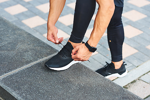 포토 JPG 주간 공원 남자 스포츠 다이어트 근육 건강 한명 20대 성인 야외 옆모습 조깅 운동 건강관리 한국인 하반신 러닝 러닝화 바디케어 신발끈묶기 성인남자한명만 국내포토 자연요소 1 공공시설 뷰포인트 신발 관리 사람 동양인 청년 묶기 신발끈 남자한명만 성인남자만 파일형식