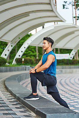 포토 JPG 주간 전신 공원 남자 스포츠 다이어트 근육 건강 한명 20대 성인 야외 옆모습 조깅 운동 건강관리 스트레칭 한국인 러닝 바디케어 성인남자한명만 국내포토 자연요소 1 공공시설 뷰포인트 관리 사람 동양인 청년 남자한명만 성인남자만 파일형식