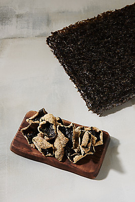 포토 JPG 스튜디오촬영 식재료 반찬 실내 누끼 사람없음 해조류 해초 김 오브젝트 부각 김부각 국내포토 음식 내부 해양식물 파일형식