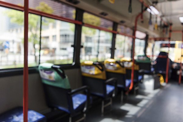 포토 JPG 주간 백그라운드 버스 풍경 사람없음 야외 아웃포커스 편집소스 국내포토 자연요소 육상교통 대중교통 촬영기법 파일형식