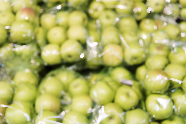 포토 JPG 백그라운드 실내 풍경 사람없음 아웃포커스 여러개 사과 청사과 마트 편집소스 국내포토 다수 과일 촬영기법 내부 상점 파일형식