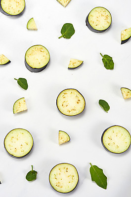 포토 JPG 스튜디오촬영 잎 채소 가지 단면 실내 누끼 사람없음 여름 하이앵글 여러개 신선 흰배경 유기농 부드러움 편식 플랫레이 국내포토 식물 웰빙 계절 뷰포인트 다수 백그라운드 내부 흰색 감각 플랫 식생활 파일형식