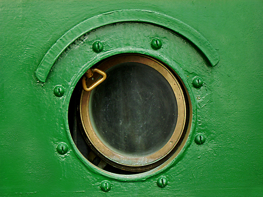 포토 JPG 해외이미지 응시 호수 바다 여행 창문 항해 사람없음 옆모습 초록색 빛 강 오픈 원형 보트 크루즈 청동 포트 해외포토 도형 시선 뷰포인트 컬러 배_교통 파일형식 이미지허브