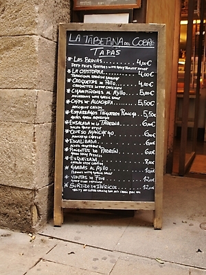 포토 JPG 해외이미지 선 음식 백그라운드 거리 사람없음 야외 단어 숫자 여행객 식당 검은색 식사 저녁식사 칠판 카페 흰색 바 스페인 모서리 아침식사 편지 먹기 메뉴 분필 질감 지역 질서 점심식사 줄서기 타파스 필기체 목차 해외포토 문자 유럽 컬러 모션 사람 상점 예절 애피타이저 초크 파일형식 이미지허브