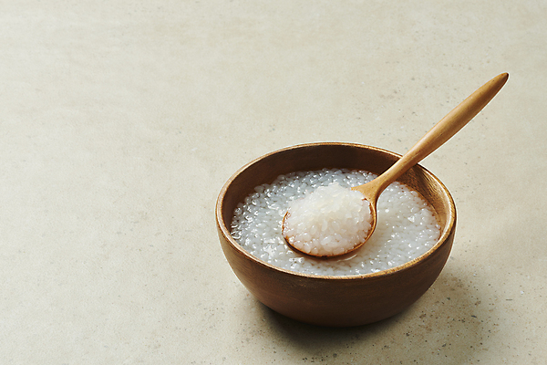 포토 JPG 스튜디오촬영 다이어트 회색배경 밥 실내 사람없음 채식 나무숟가락 건강식 곤약 나무그릇 저칼로리 베지푸드 비건 비건음식 국내포토 그릇 음식 백그라운드 건강 내부 목재 숟가락 회색 채식주의자 파일형식