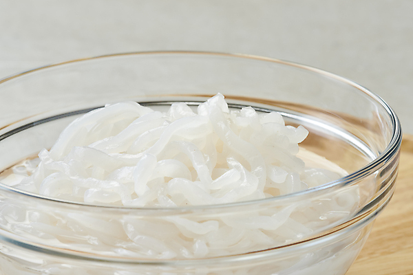 포토 JPG 스튜디오촬영 다이어트 식재료 회색배경 실내 근접촬영 사람없음 담기 채식 유리그릇 건강식 저칼로리 베지푸드 비건 곤약면 비건음식 국내포토 그릇 음식 뷰포인트 백그라운드 모션 유리 건강 내부 회색 곤약 채식주의자 파일형식