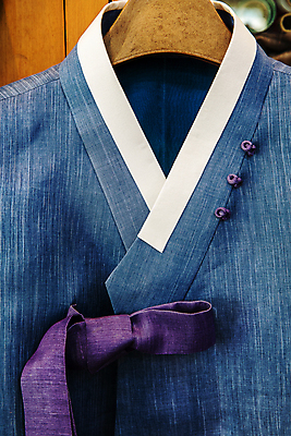 포토 JPG 실내 근접촬영 사람없음 충청남도 옷걸이 전통의상 한복 저고리 옷고름 홍성 국내포토 한국전통 전통 뷰포인트 내부 충청도 파일형식