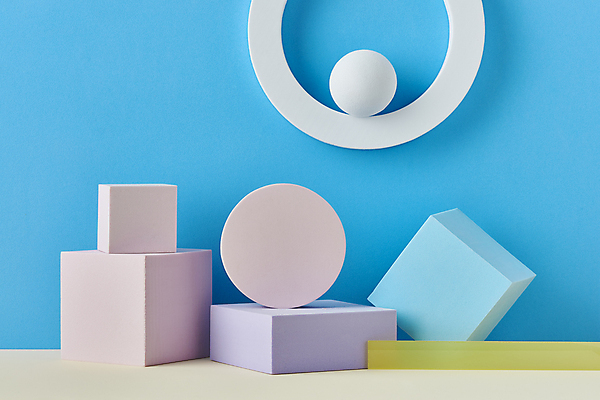 포토 JPG 스튜디오촬영 하늘색 백그라운드 실내 사람없음 사각형 원형 고리 오브젝트 모던 파란배경 정사각형 입체도형 포디움 목업 아크릴 카피스페이스 국내포토 도형 재질 내부 파란색 공백 무대 입체 파일형식