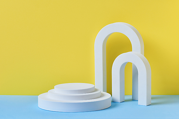 포토 JPG 스튜디오촬영 백그라운드 실내 사람없음 원형 오브젝트 모던 흰배경 아치 파란배경 단상 노란배경 입체도형 포디움 목업 카피스페이스 국내포토 도형 내부 파란색 노란색 공백 무대 흰색 입체 파일형식