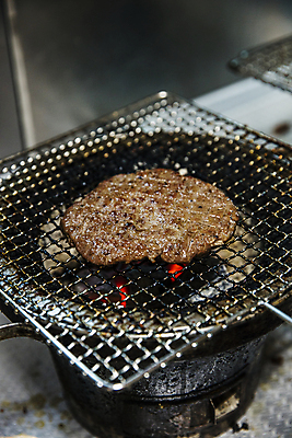 포토 JPG 실내 사람없음 경주 그릴 경상북도 한정식 떡갈비 석쇠구이 국내포토 한식 주방용품 내부 경상도 구이 정식 파일형식