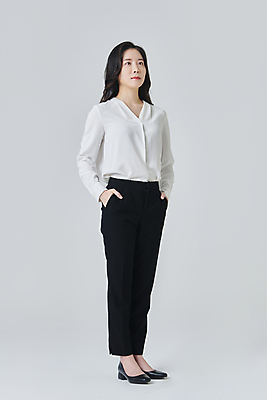 포토 JPG 스튜디오촬영 전신 응시 여자 구두 회색배경 실내 한명 서기 정장 성인 옆모습 30대 비즈니스라이프 한국인 올려보기 직장인 비즈니스우먼 주머니손 성인여자한명만 국내포토 직업 1 라이프스타일 시선 옷 뷰포인트 백그라운드 신발 비즈니스 모션 사람 동양인 내부 장년 회색 여자한명만 성인여자만 파일형식