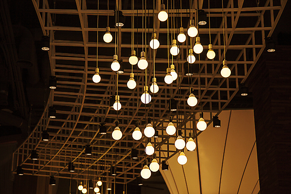 포토 JPG 전구 조명 실내 매달리기 사람없음 빛 인테리어 여러개 일산 국내포토 디자인 다수 모션 내부 경기도 파일형식