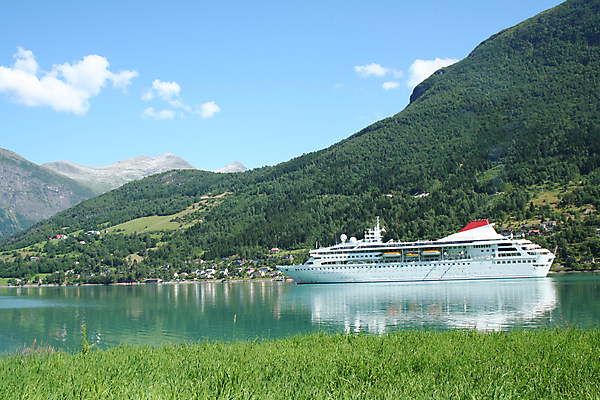 포토 JPG 해외이미지 바다 여행 휴가 항해 사람없음 야외 물 희망 고속도로 황무지 크루즈 갑판 빙하 함선 승객 북쪽 용량 피오르 안락 해외포토 자연요소 감정 도로 컨셉 배_교통 방향 지형 파일형식 이미지허브