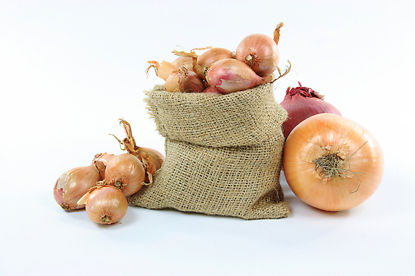 포토 JPG 해외이미지 음식 채소 가방 전구 양파 건강 사람없음 빨간색 갈색 쌓기 흰색 직물 천 삼베 양동이 자루 성분 내추럴 프랑스어 적양파 해외포토 문자 잡화 컬러 모션 파일형식 천_직물 이미지허브