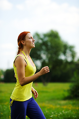 포토 JPG 해외이미지 모양 나무 백인 1 라이프스타일 웰빙 공원 행복 도로 길 스포츠 포즈 자연 아침 휴식 거리 건강 한명 20대 성인 야외 달리기 조깅 운동 뷰티 힘 에너지 몸무게 결심 속도 땀 마라톤 빨간머리 추적 염원 적자 해외포토 주간 서양인 식물 헤어스타일 공공시설 감정 컨셉 교통시설 모션 사람 경기 청년 생활 육상스포츠 생태계 파일형식 이미지허브