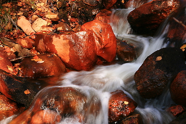 포토 JPG 해외이미지 이동 자연 사람없음 야외 햇빛 폭포 젖음 개울 블러 해외포토 컨셉 강 태양 생태계 파일형식 이미지허브