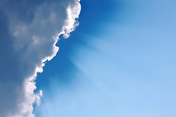 포토 JPG 해외이미지 구름 백그라운드 자연 하늘 날씨 풍경 사람없음 가로 파란색 빛 햇빛 태양 뷰티 맑음 희망 힘 광선 흰색 분위기 천국 내추럴 해외포토 자연요소 감정 컬러 컨셉 생태계 파일형식 이미지허브