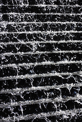 포토 JPG 해외이미지 벽 패턴 사람없음 야외 물 계단 폭포 흐름 물방울 도시 액체 개울 분수 타운 단계 평행 해외포토 자연요소 컨셉 무늬 자연 강 파일형식 이미지허브