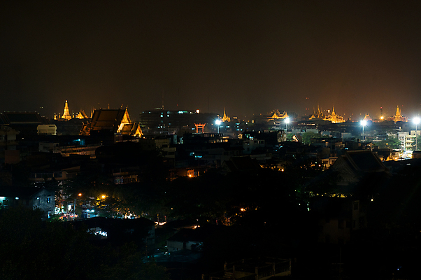 포토 JPG 해외이미지 태국 안테나 사람없음 도시풍경 어둠 도시 사찰 황금 야간 방콕 옛날 해외포토 자연요소 아시아 통신 종교건축 풍경 파일형식 이미지허브