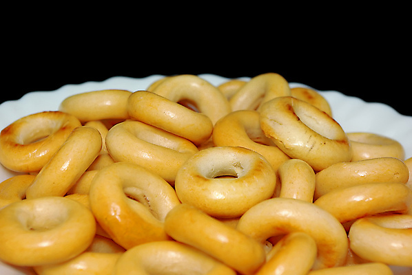 포토 JPG 해외이미지 전통 음식 백그라운드 디저트 건조 건강 사람없음 갈색 노란색 쌓기 식사 저녁식사 빵집 흰색 신선 반지 원형 구멍 도넛 달콤 맛 아침식사 강의 굽기 먹기 속도 롤 베이글 점심식사 고립 러시아인 번 해로움 해외포토 도형 서양인 빵 컬러 컨셉 장신구 모션 상점 구이 파일형식 이미지허브