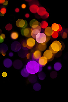 포토 JPG 해외이미지 백그라운드 크리스마스 패턴 상상 검은배경 추상 조명 사람없음 장식 빛 컬러풀 노란색 축하 그룹 우아함 야간 소프트포커스 질감 보케 빛망울 광 여의주 해외포토 자연요소 기념일 컬러 컨셉 무늬 촬영기법 검은색 파일형식 이미지허브