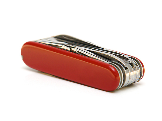 포토 JPG 해외이미지 백그라운드 사람없음 빨간색 흰색 도구 공구 재산 칼 큼 자르기 스위스 육군 해결 편리함 고립 중고 철강 해외포토 유럽 컬러 컨셉 모션 군대 금융 크기 파일형식 이미지허브