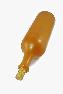 포토 JPG 해외이미지 전통 음료 가정 맥주 손잡이 사람없음 장식 갈색 와인 뚜껑 마개 흰색 기구 클래식 컨테이너 오브젝트 발효 고립 구식 양조 옛날 해외포토 산업 컬러 컨셉 주류 파일형식 이미지허브