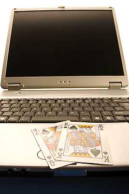 포토 JPG 해외이미지 스튜디오촬영 돈 놀이 성공 레저 실내 취미 사람없음 초록색 동전 우승 신용카드 행운 재산 도박 계획 위험 카지노 기회 포커 적자 정물화 해외포토 컬러 컨셉 내부 금융 게임 최고 트럼프 그림 파일형식 이미지허브