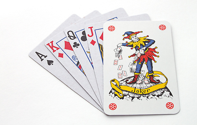 포토 JPG 해외이미지 손 놀이 취미 사람없음 거래 게임 하트 잡기 최고 속임수 신용카드 행운 도박 위험 삽 카지노 클럽 기회 다이아몬드 중독 빚 에이스 중독자 해외포토 모양 컨셉 모션 신체부위 금융 경제 보석 파일형식 이미지허브