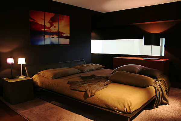 포토 JPG 해외이미지 액자 쿠션 베개 침구 호텔 휴식 실내 사람없음 인테리어 침대 스탠드 객실 해외포토 디자인 가구 컨셉 숙소 조명 내부 파일형식 이미지허브