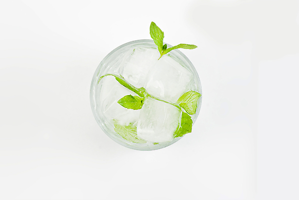 포토 JPG 해외이미지 물결 음료 음식 유리 건강 사람없음 초록색 물 빛 반사 얼음 거품 젖음 추위 물방울 신선 칵테일 바 투명 액체 떨어짐 큼 시원함 갈증 크리스탈 민트 허브 가득함 순수 큐브 상쾌 잔물결 토닉 해외포토 자연요소 식물 감정 컬러 컨셉 재질 주류 크기 광석 파일형식 이미지허브