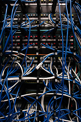 포토 JPG 해외이미지 선 인터넷 통신 부분 기술 사람없음 파란색 컴퓨터 디지털 웹 만 네트워크 플러그 전기에너지 연결 계주 전화기 신호 전자 철사 시스템 통화 잭 서버 하드웨어 네트워킹 배선 해외포토 컬러 모션 전자제품 한자 에너지 육상스포츠 파일형식 이미지허브