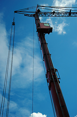 포토 JPG 해외이미지 산업 하늘 사람없음 빨간색 파란색 금속 큼 기중기 리프트 철강 해외포토 컬러 재질 중장비 크기 파일형식 이미지허브