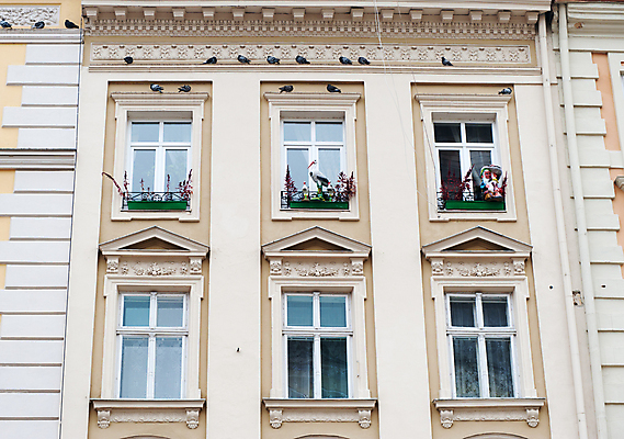 포토 JPG 해외이미지 외관 꽃 유럽 문화 벽 여행 건축양식 창문 유리 호텔 휴가 벽돌 거리 주택 매달리기 사람없음 건물 장식 바구니 이탈리아 골동품 축하 도시 재산 클래식 고급 빌라 맨션 철 장면 타운 옛날 우크라이나 철강 해외포토 식물 건축물 건축 나라 컨셉 모션 재질 숙소 금융 파일형식 이미지허브