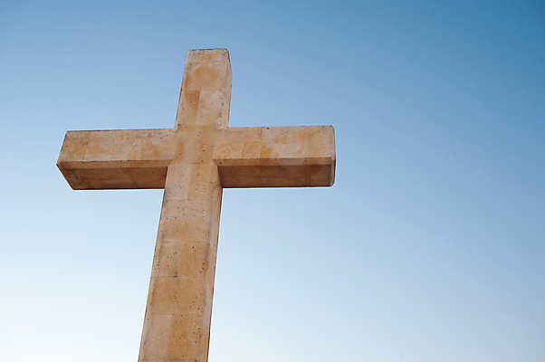 포토 JPG 해외이미지 실루엣 기독교 십자가 하늘 사람없음 가로 조각상 믿음 새벽 바위 큼 심볼 사인 문학 신성 천국 기념물 천연기념물 신앙심 웅장함 카피스페이스 해외포토 자연요소 감정 종교 촬영기법 조형물 공백 돌_바위 크기 파일형식 이미지허브