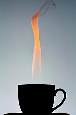 포토 JPG 해외이미지 실루엣 음료 백그라운드 컨셉 오렌지 불 추상 사람없음 컵 컬러풀 뜨거움 저녁 커피잔 흥분 파열 블루스 해외포토 자연요소 식기 감정 커피 컬러 무늬 과일 잔 촬영기법 야간 파일형식 이미지허브