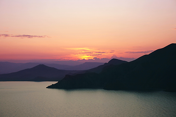 포토 JPG 해외이미지 모래 파도 바다 여행 백그라운드 자연 하늘 휴가 파노라마 사람없음 가로 물 햇빛 태양 뷰티 갈색 노란색 우주 일출 침묵 황혼 일몰 만 황금 고독 장면 천국 우크라이나 해외포토 자연요소 감정 유럽 컬러 촬영기법 노을 소리 생태계 파일형식 이미지허브