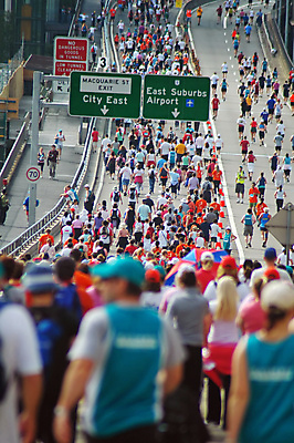 포토 JPG 해외이미지 라이프스타일 도로 스포츠 포즈 건강 사람 성인 사람없음 야외 달리기 조깅 운동 경쟁 몸무게 연습 시드니 마라톤 많음 해외포토 길 컨셉 교통시설 모션 경기 생활 호주 육상스포츠 파일형식 이미지허브