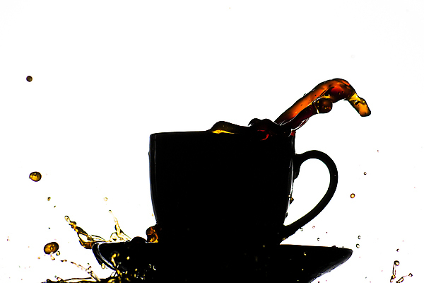 포토 JPG 해외이미지 실루엣 커피 음료 백그라운드 컨셉 추상 사람없음 컵 에너지 떨어짐 커피잔 찻잔 컵받침 역동적 스플래쉬 해외포토 식기 무늬 잔 촬영기법 받침대 파일형식 이미지허브