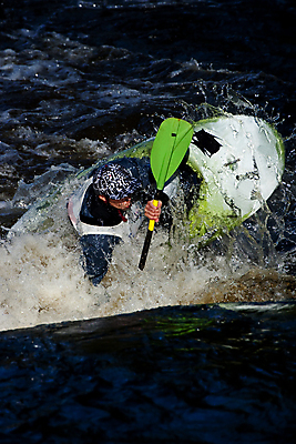 포토 JPG 해외이미지 라이프스타일 스포츠 파도 포즈 모션 자연 휴가 휴식 건강 한명 사람 야외 물 여름 강 운동 힘 경쟁 젖음 에너지 추위 도전 안개 게임 개울 서핑 황무지 급류 보호 헬멧 위험 노 속도 흥분 카약 분무기 지역 추적 뱃놀이 해외포토 자연요소 1 계절 감정 바다 컨셉 배_교통 놀이 날씨 생활 전통놀이 수상스포츠 보호장비 생태계 선박 파일형식 이미지허브