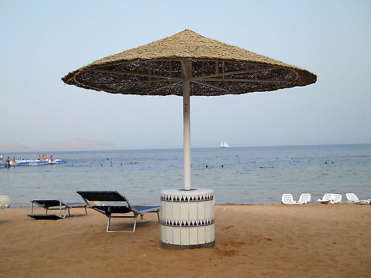 포토 JPG 해외이미지 바다 호텔 휴식 이집트 사람없음 빨간색 해외포토 컬러 컨셉 아프리카 숙소 파일형식 이미지허브