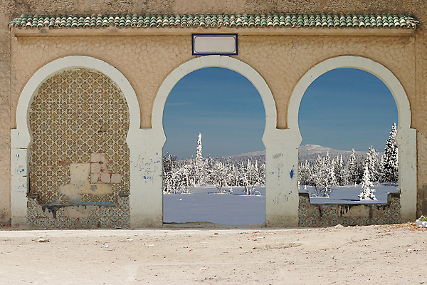 포토 JPG 해외이미지 모래 여행 겨울 따뜻함 사람없음 파란색 갈색 추위 비교 아치 북쪽 남쪽 스칸디나비아 아랍어 해외포토 계절 컬러 컨셉 방향 파일형식 이미지허브