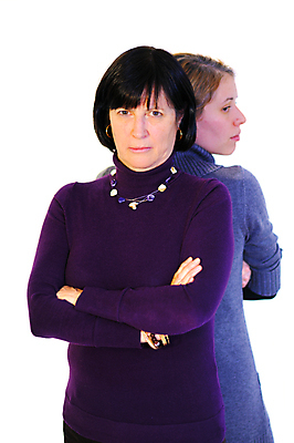 포토 JPG 해외이미지 여자 교육 딸 감정 할머니 어린이 가족 두명 10대 외침 분노 충돌 불안 싸움 세대 옛날 터키석 해외포토 노년 관계 모션 청소년 사람 소리 보석 파일형식 이미지허브