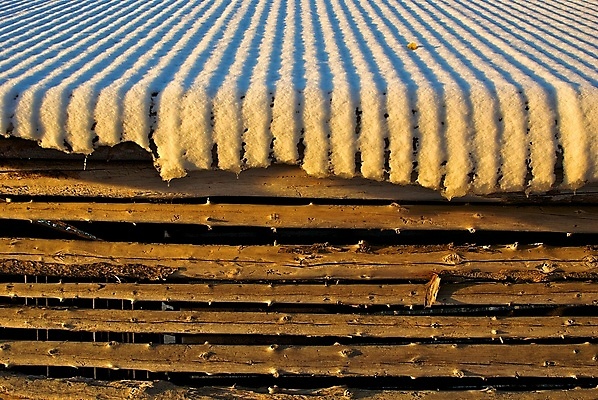 포토 JPG 해외이미지 겨울 지붕 사람없음 가로 세로 외양간 옛날 해외포토 계절 파일형식 이미지허브