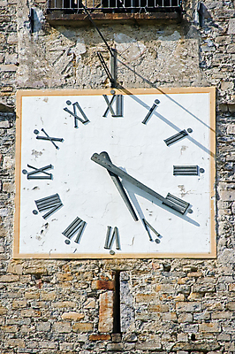 포토 JPG 해외이미지 시계 사람없음 세로 숫자 시간 복고 다이얼 종탑 옛날 해외포토 문자 탑 파일형식 이미지허브