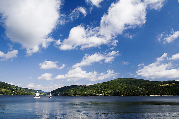 포토 JPG 해외이미지 나무 유럽 호수 자연 하늘 산 파노라마 이끼 사람없음 야외 초록색 물 파란색 태양 봄 숲 큼 땅 첨탑 스카이라인 폴란드 해외포토 자연요소 식물 계절 나라 컬러 촬영기법 탑 크기 생태계 파일형식 이미지허브