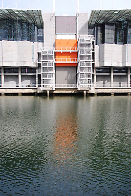 포토 JPG 해외이미지 동물 유럽 바다 여행 건축양식 자연 하늘 어류 풍경 사람없음 건물 물 강 여행객 수중 도시 큼 포르투갈 수족관 리스본 엑스포 해외포토 자연요소 건축물 건축 나라 사람 수중동물 크기 생태계 파일형식 이미지허브