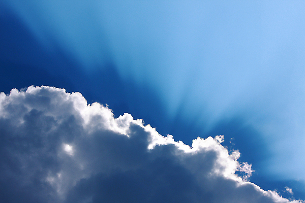 포토 JPG 해외이미지 구름 백그라운드 자연 하늘 날씨 풍경 사람없음 가로 파란색 빛 햇빛 태양 뷰티 맑음 희망 힘 광선 흰색 분위기 천국 내추럴 해외포토 자연요소 감정 컬러 컨셉 생태계 파일형식 이미지허브